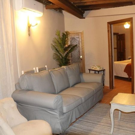 Apartamentos Coliseo Toledo Buitenkant foto